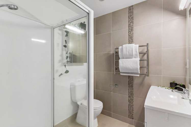 317/17 Link Crescent Stanmore Bay_6