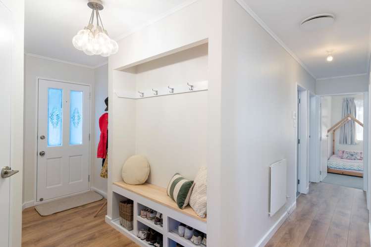 9 Harold Grove Stokes Valley_9