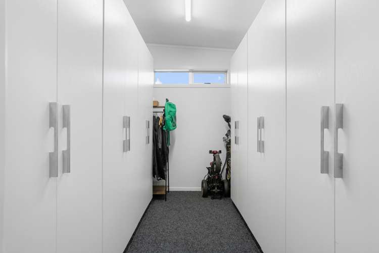 17 Governors Heights Whangamata_29