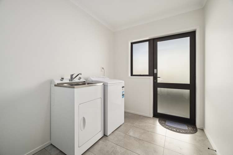 27 Stafford Rise Owhata_18