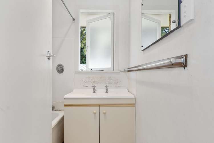 29 Henderson Crescent Parkvale_8