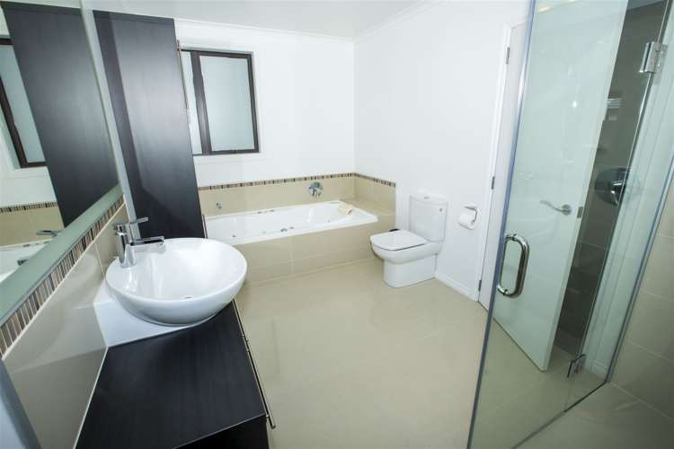 12 Aoraki Rise Aotea_17