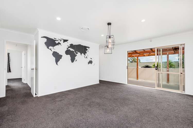 82 Rivervale Grove Stanmore Bay_7