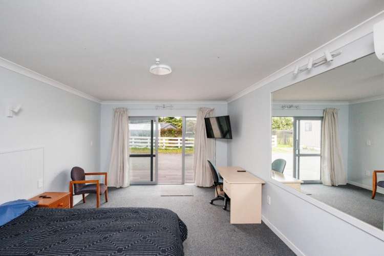 170 The Avenue Levin_8