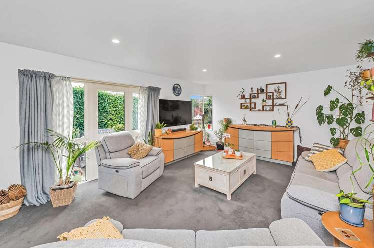 6 Oldham Place Darfield_8