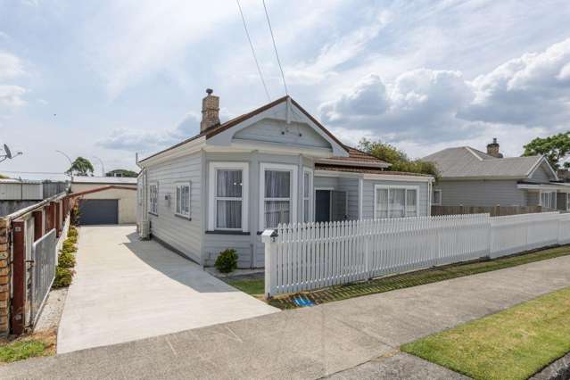 Fully Renovated 3 Villa for $569,000