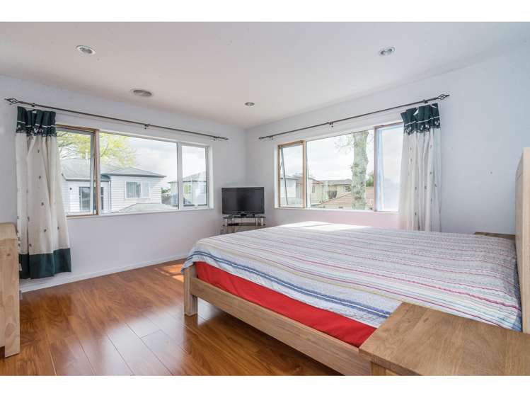 140p Hepburn Road Glendene_13