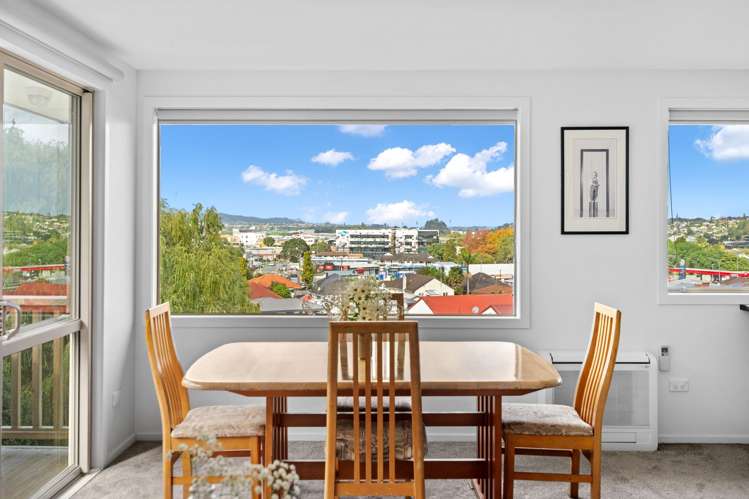 4 High Oaks Way Avenues_6