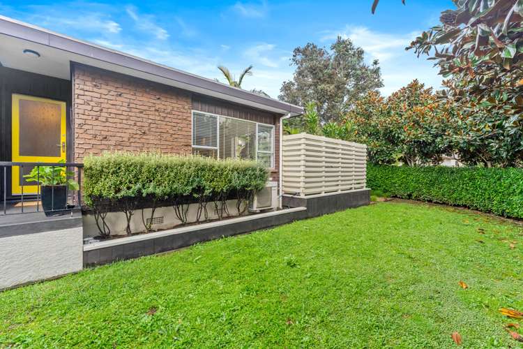 2/2 Vari Place Bayview_8