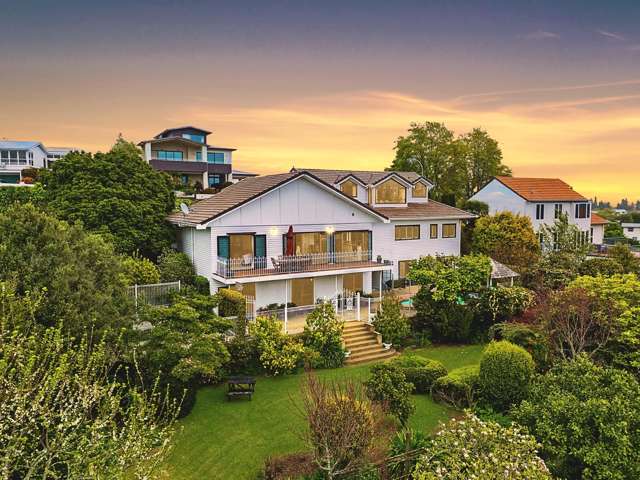 150 Lake Crescent Hamilton Lake_2