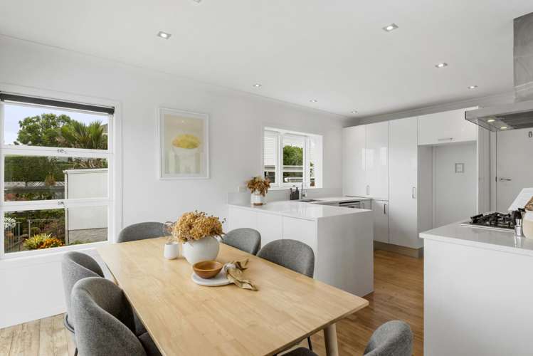 11 Woodside Avenue_5