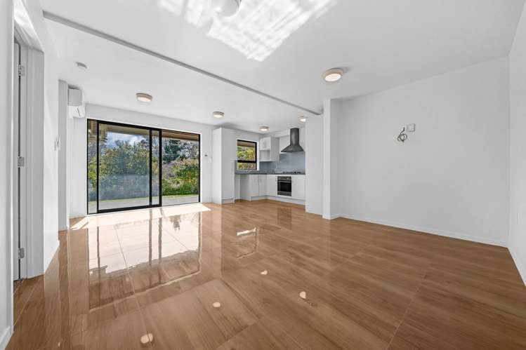 263 Golf Road Titirangi_24