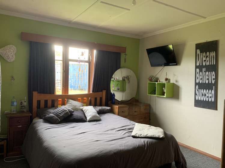 20 Forsyth Road Catlins Surrounds_7