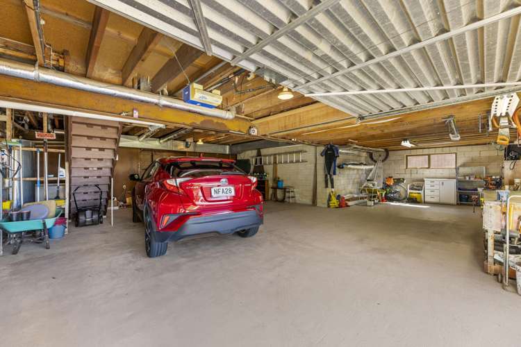 113 Easther Crescent Kew_31