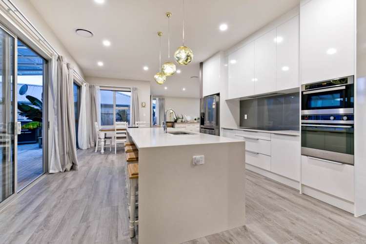 8 Davey Crescent Orewa_11