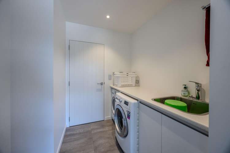 90 Infinity Drive Wanaka_23