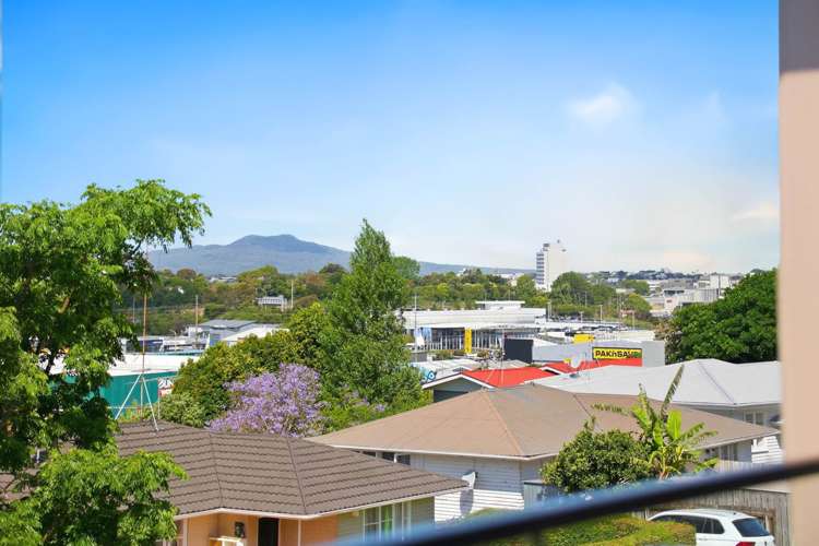 54A Bruce Road Glenfield_27