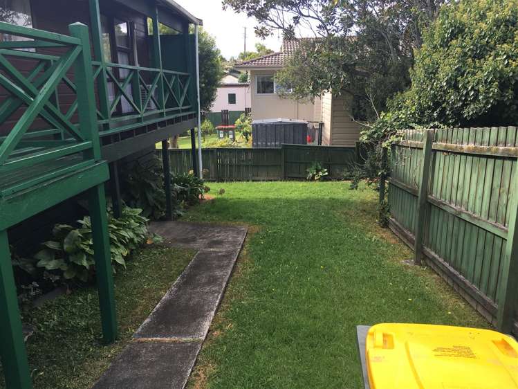 2/64 Mcleod Road Te Atatu South_10