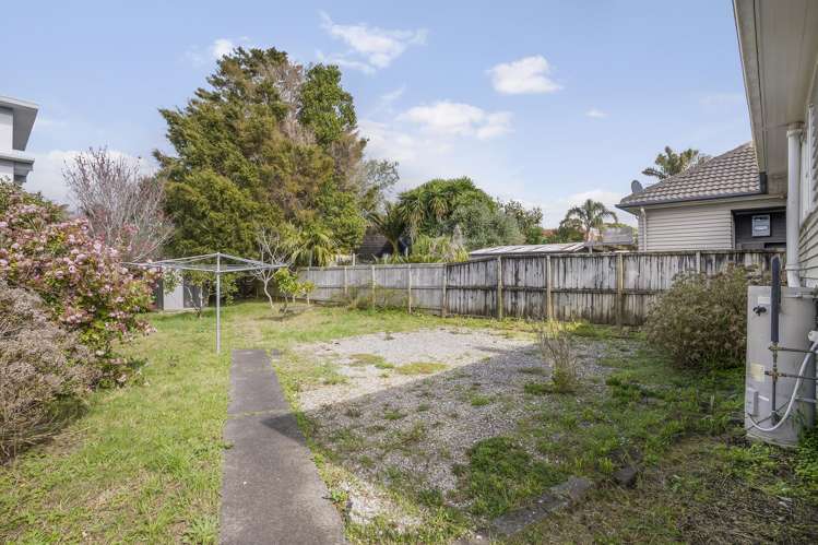 30 Onewa Road_3