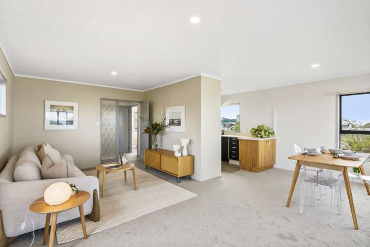 2/5 Huka Road Birkenhead_5