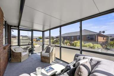 J/85 Victoria Road_1