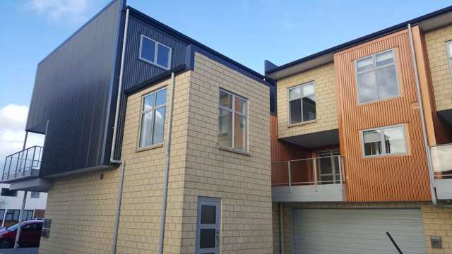 4/7 Vialou Street 10463_2