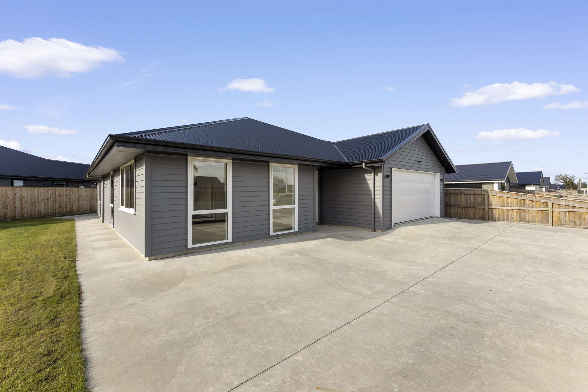 64 Pharazyn Street Feilding_0