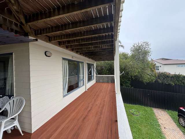 18 Tawhana Crescent Red Beach_2