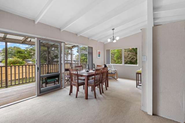 35 Lyndhurst Road Te Atatu South_2