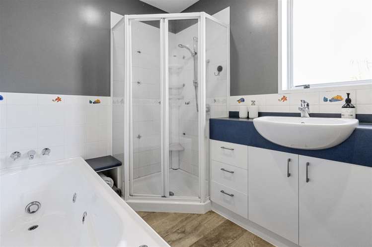 30 Clivedon Place Redwood_8