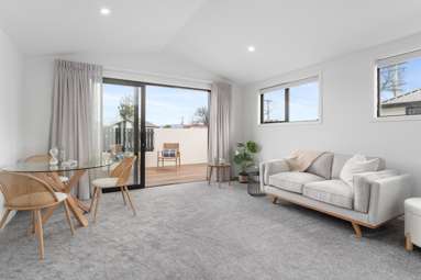 2-6 Armson Close_2