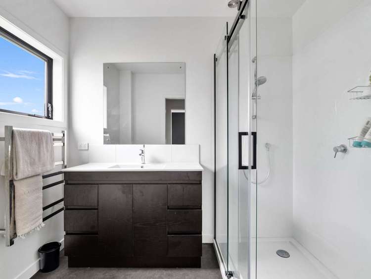 2D Vipond Road Stanmore Bay_16