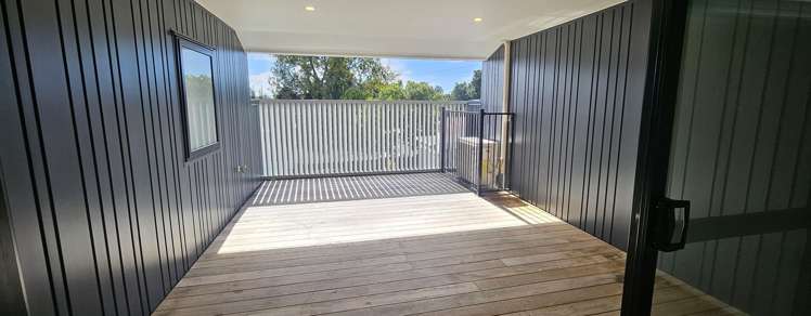 70A Portage Road New Lynn_17