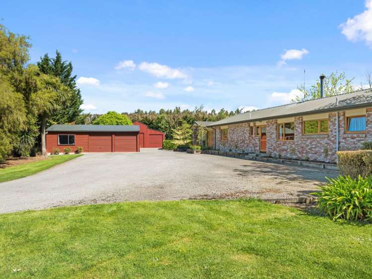 87 Collins Road Lincoln_16