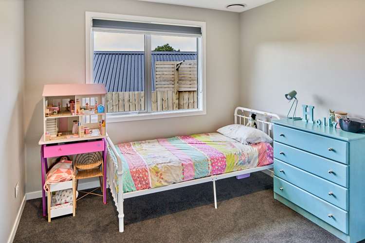 8 Prestbury Grove Churton Park_17