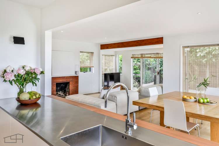 61 West Lynn Road Titirangi_11