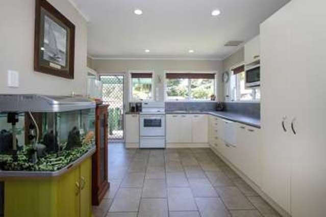 2/32 Miltonia Avenue Te Atatu South_1