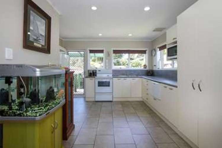 2/32 Miltonia Avenue Te Atatu South_1