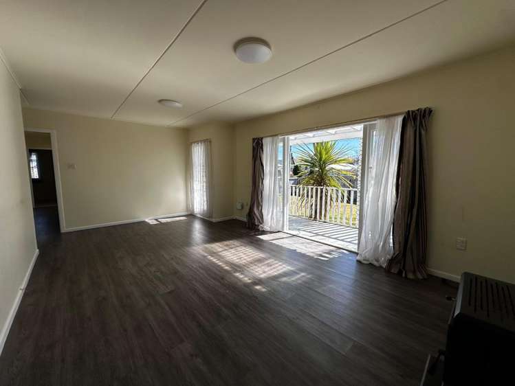 2/211 Rifle Range Road 11209_5