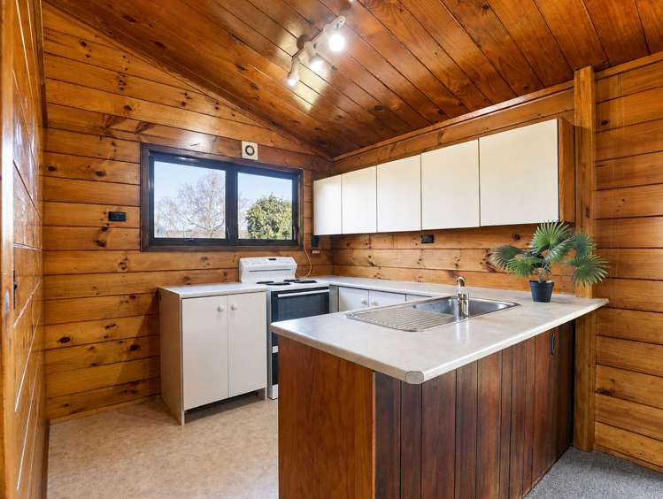 186B Clayton Road Mangakakahi_11