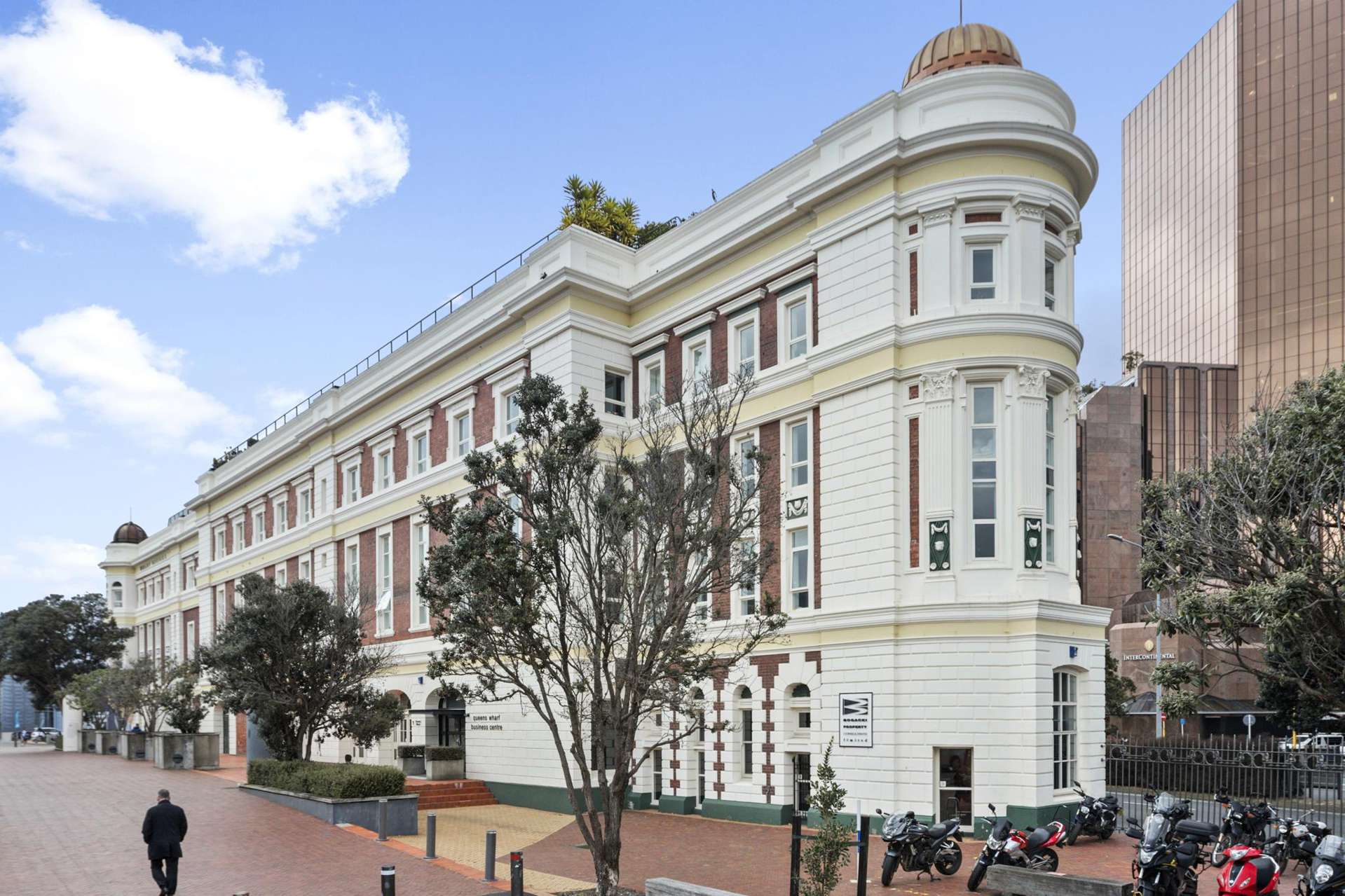 1.14/1 Queens Wharf Wellington Central_0