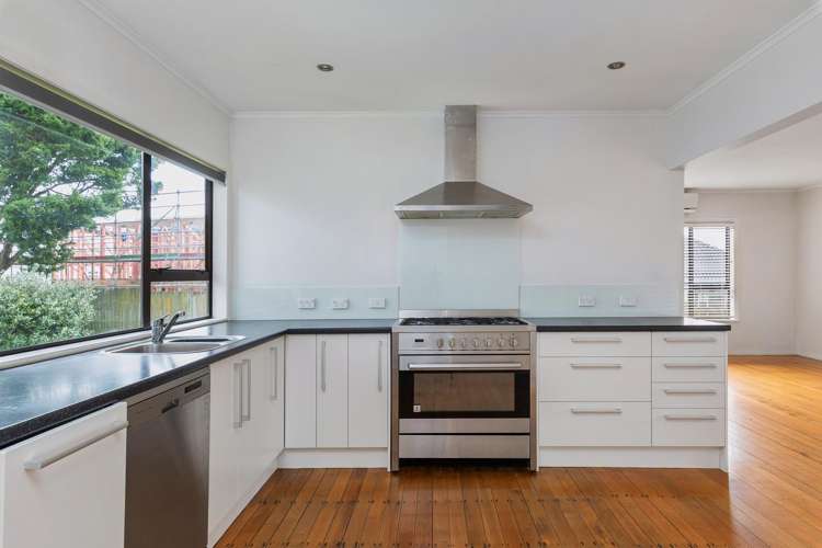 1/54 Seaview Terrace Mt Albert_7