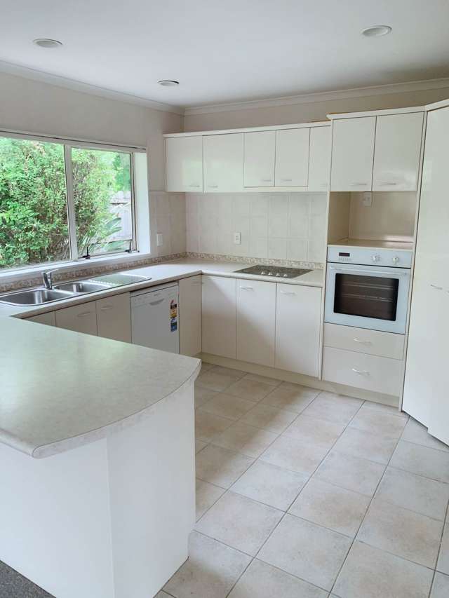 100A Golfland Drive Golflands_2