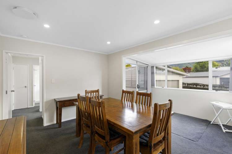 17 Memphis Grove Totara Park_6