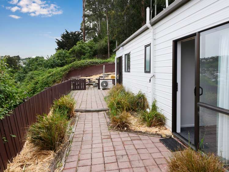 64 Barnes Drive Caversham_15