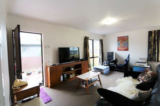 2/18 Edwin Freeman Place Ranui_4