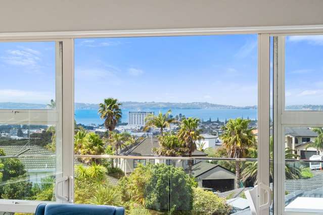 56 Waldorf Crescent Orewa_1