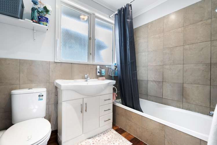 53 Bond Crescent Forrest Hill_16