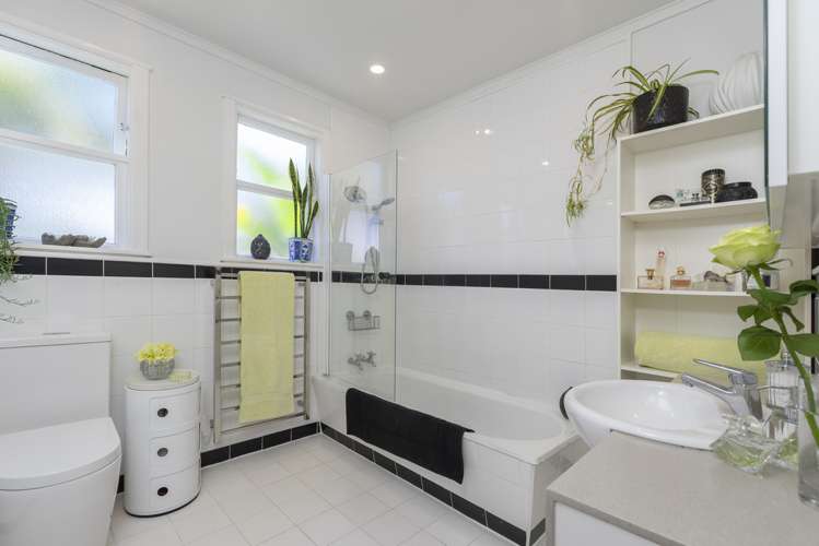 10 Renton Road Mount Albert_11