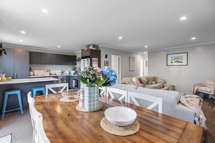 3a Stirling Grove Greerton_9